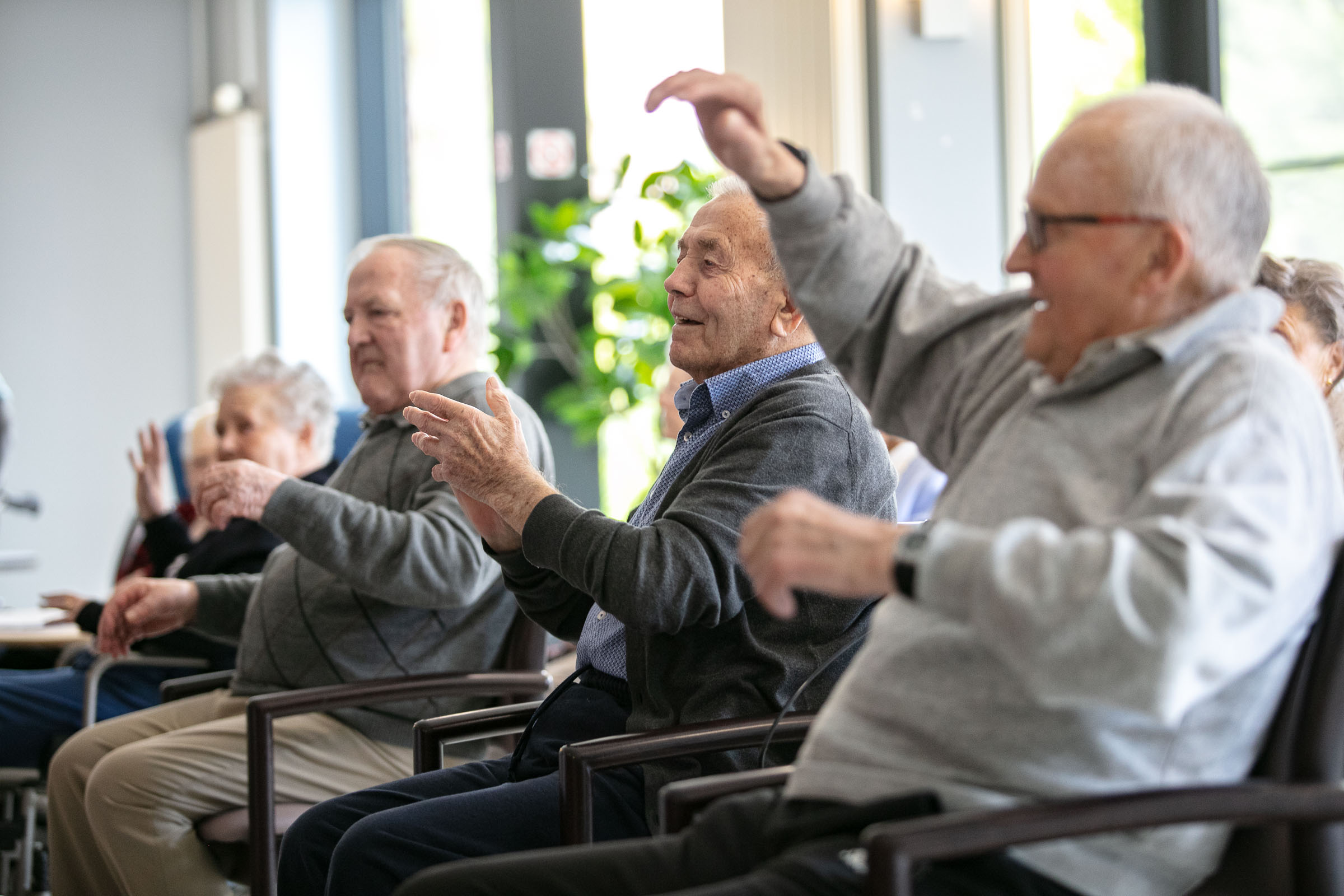 Seniorenzorg Philippus Neri Eeklo senioren doen aan lichaamsbeweging